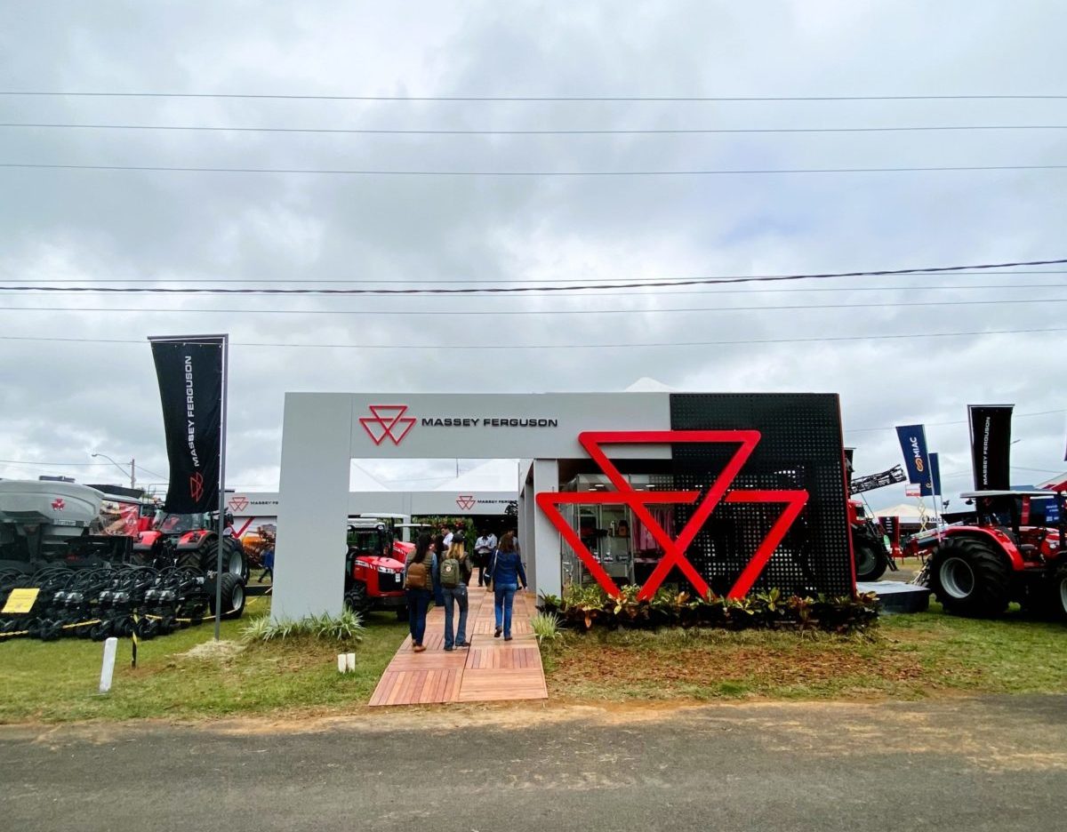 Stand Massey Ferguson na Agrobrasília 2022